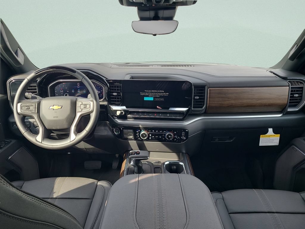 New 2026 Polar White Tricoat Chevrolet High Country image 11