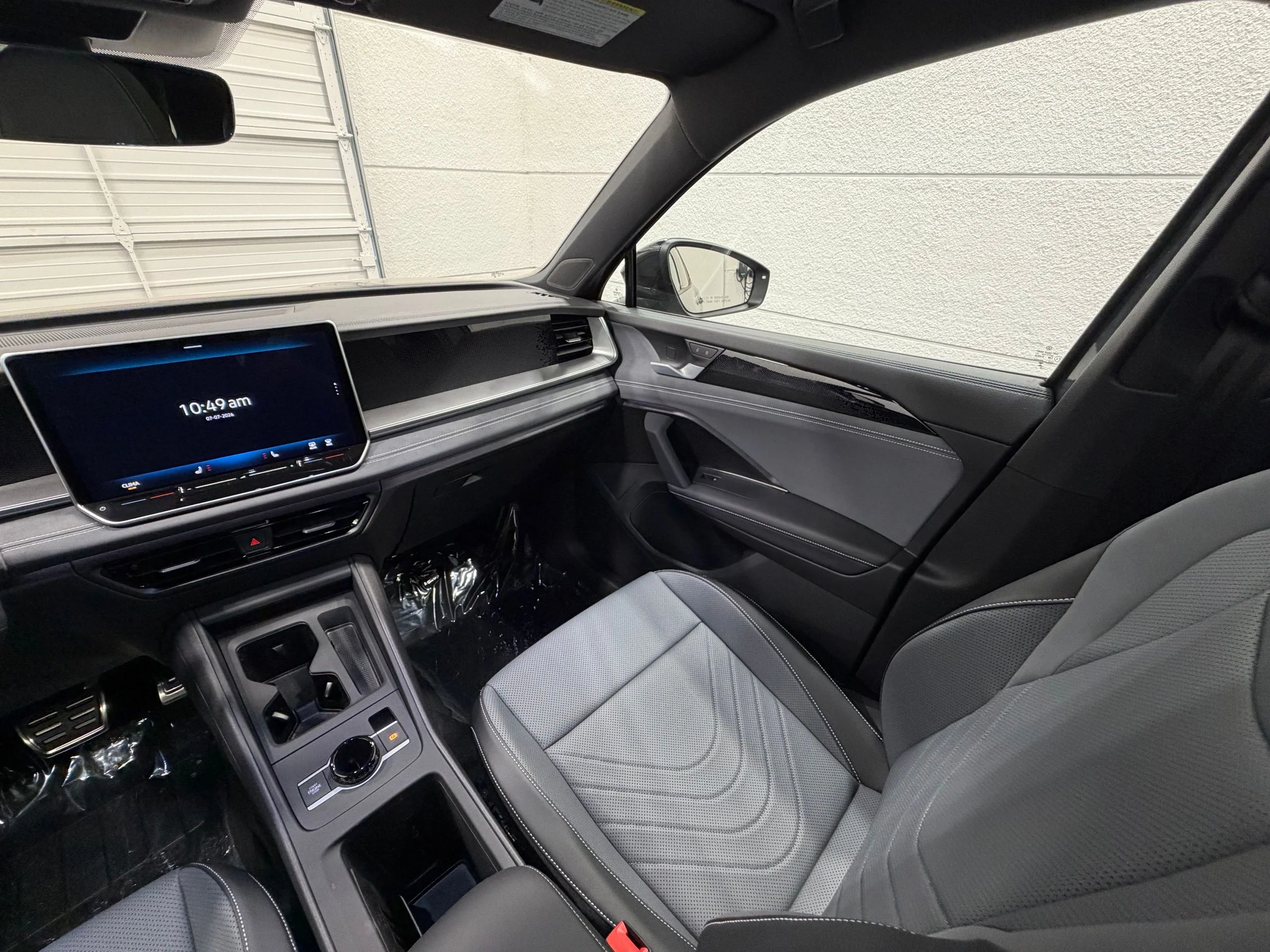New 2026 Gray Volkswagen SE R-Line Black image 32