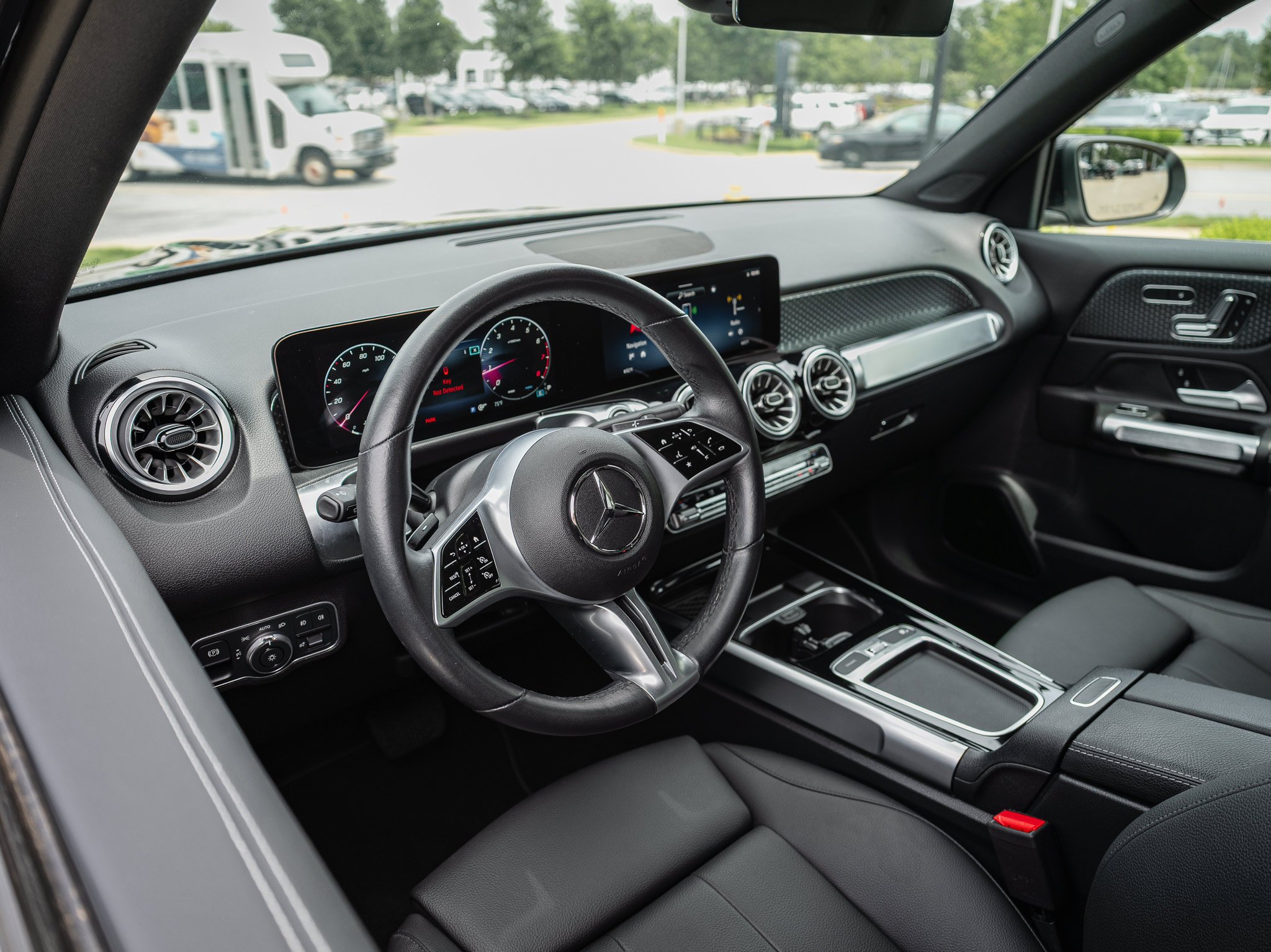 Certified Used 2025 Night Black Mercedes-Benz GLB 250 image 16