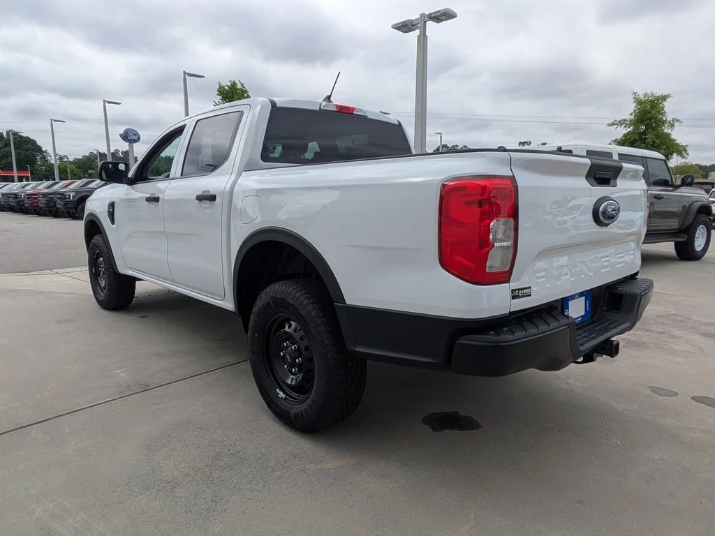 New 2026 Oxford White Ford XL image 6