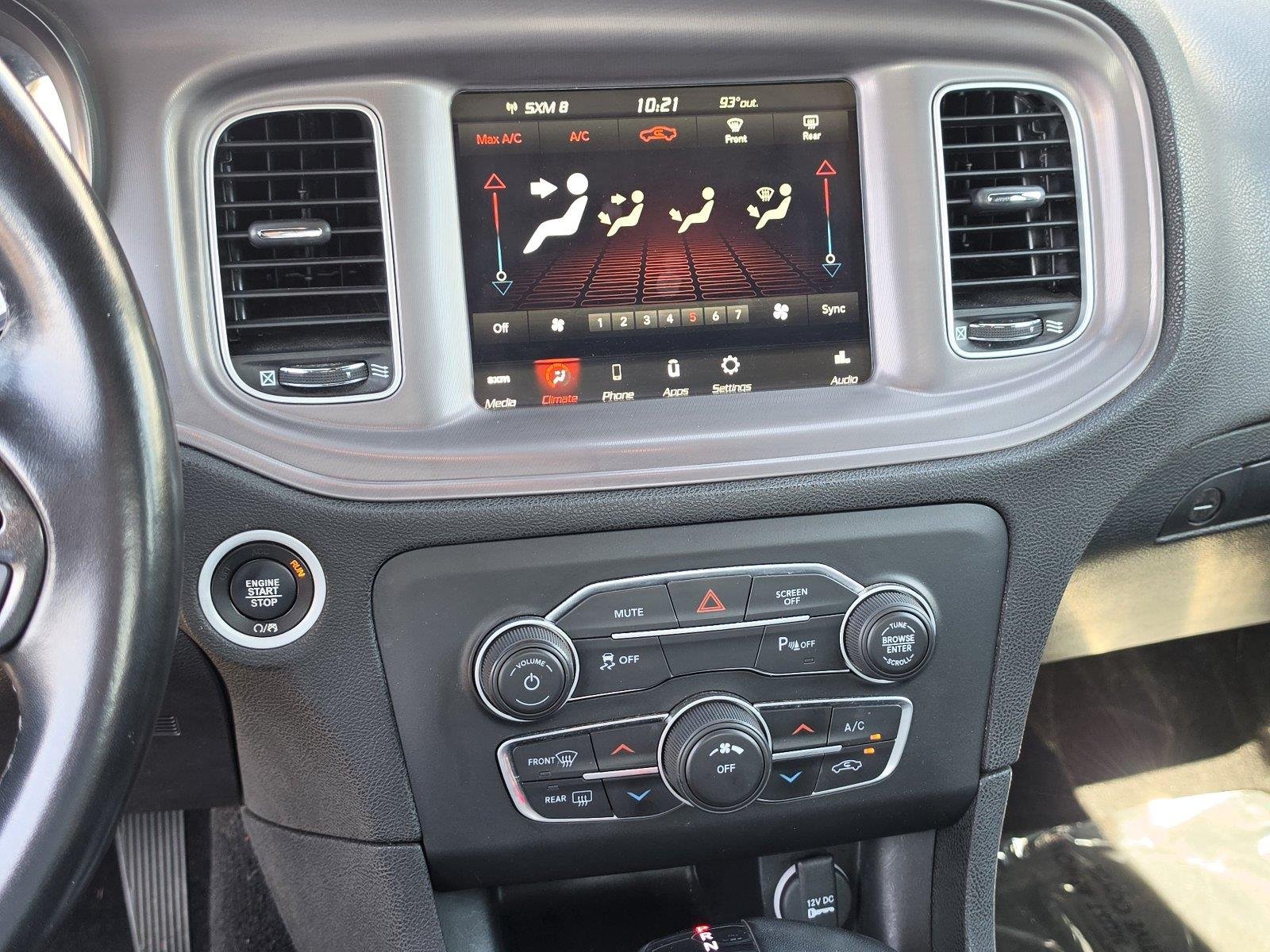Used 2023  Dodge SXT image 11