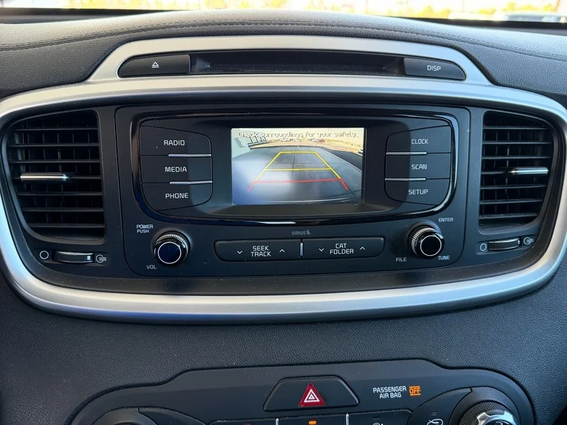 Used 2018 Titanium Silver Kia LX V6 image 11