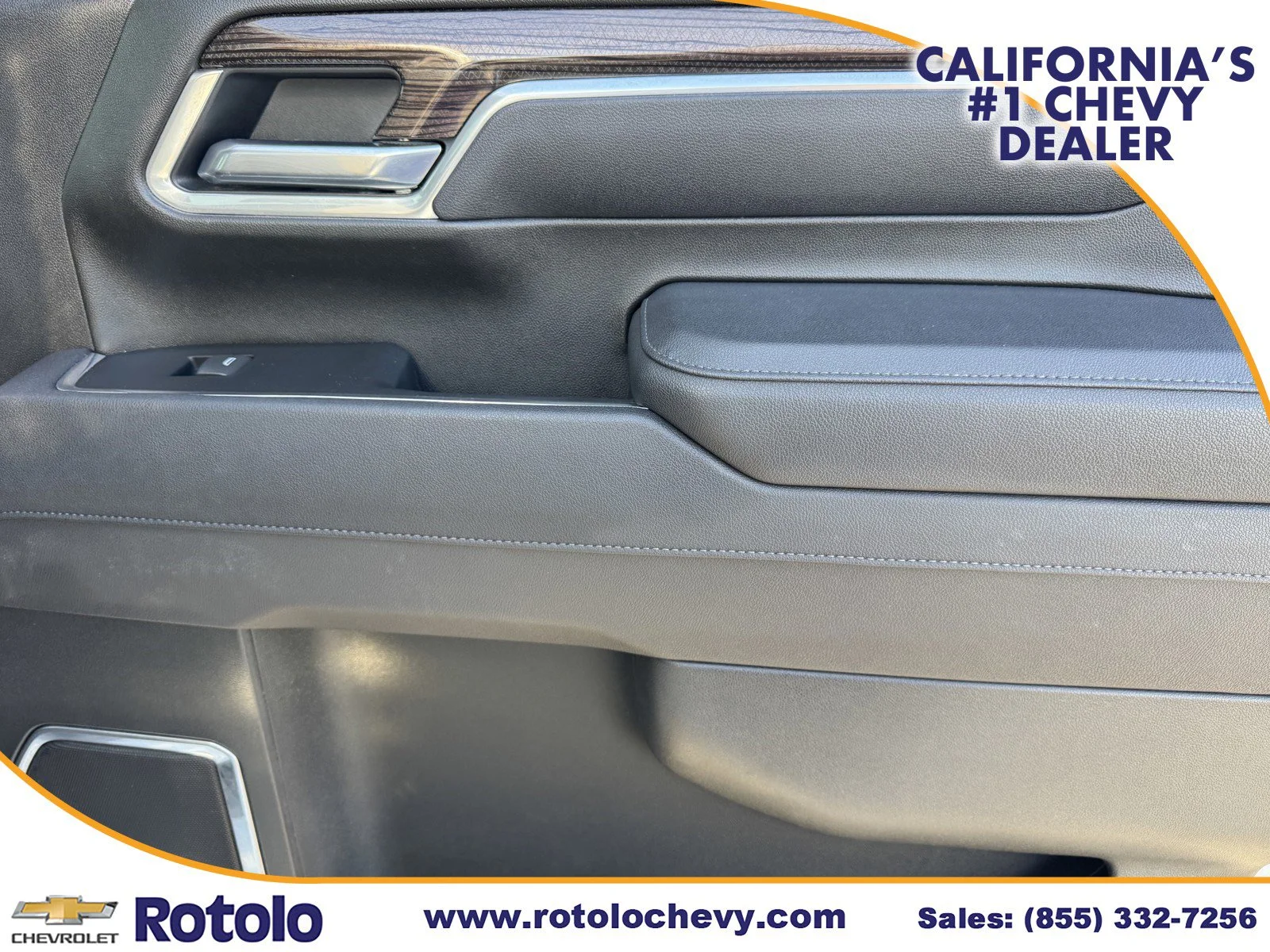 Used 2025 Summit White Chevrolet LT image 12