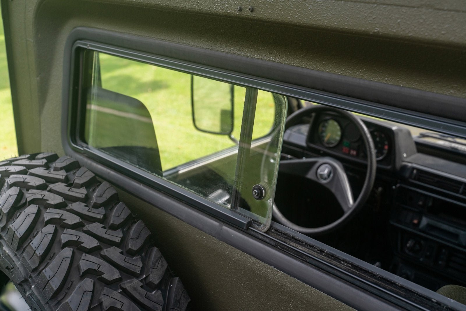 Used 1994 Green Mercedes-Benz  image 69