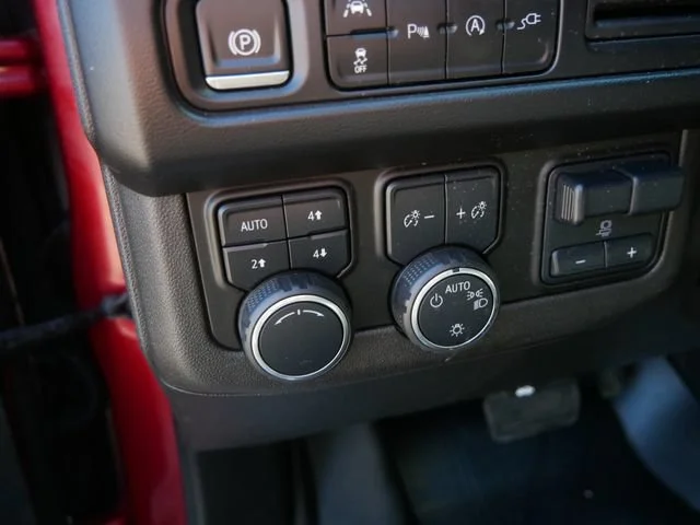2021 Chevrolet Tahoe LT - Photo 23