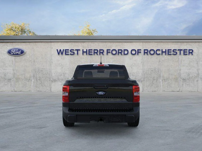New 2026 Shadow Black Ford XLT image 5