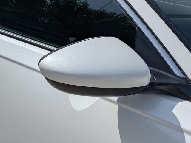 Used 2025 White Honda LX image 12