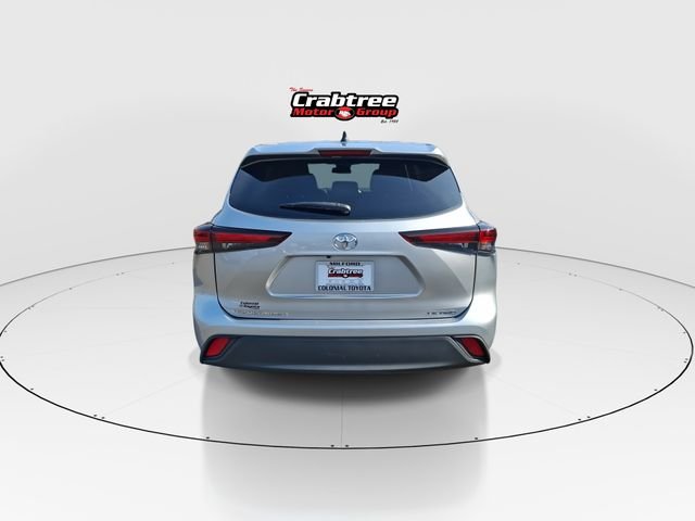Used 2024 Silver Toyota LE image 7