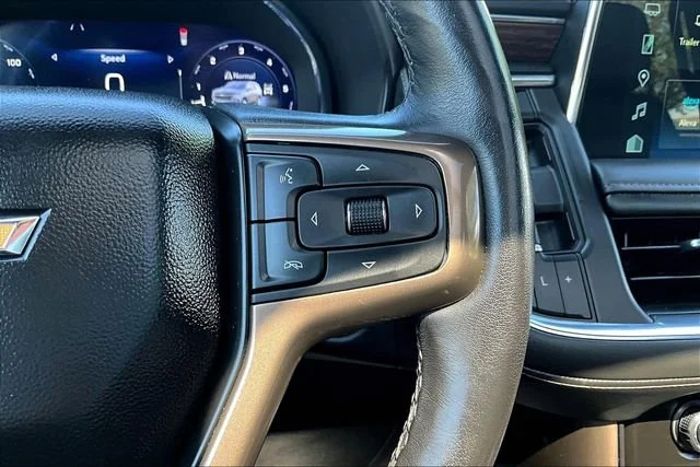 Used 2022 Black Chevrolet High Country image 12