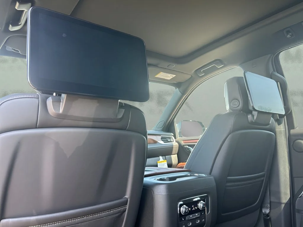 Used 2023 Onyx Black GMC Denali Ultimate image 13
