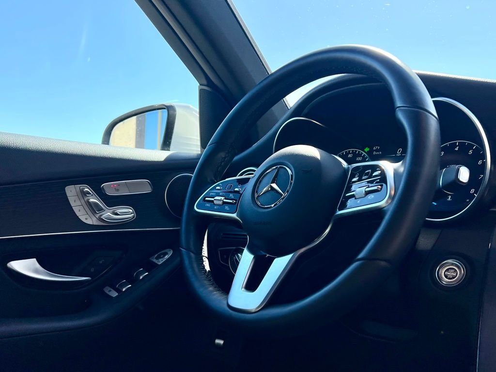 Certified Used 2022  Mercedes-Benz GLC 300 image 14