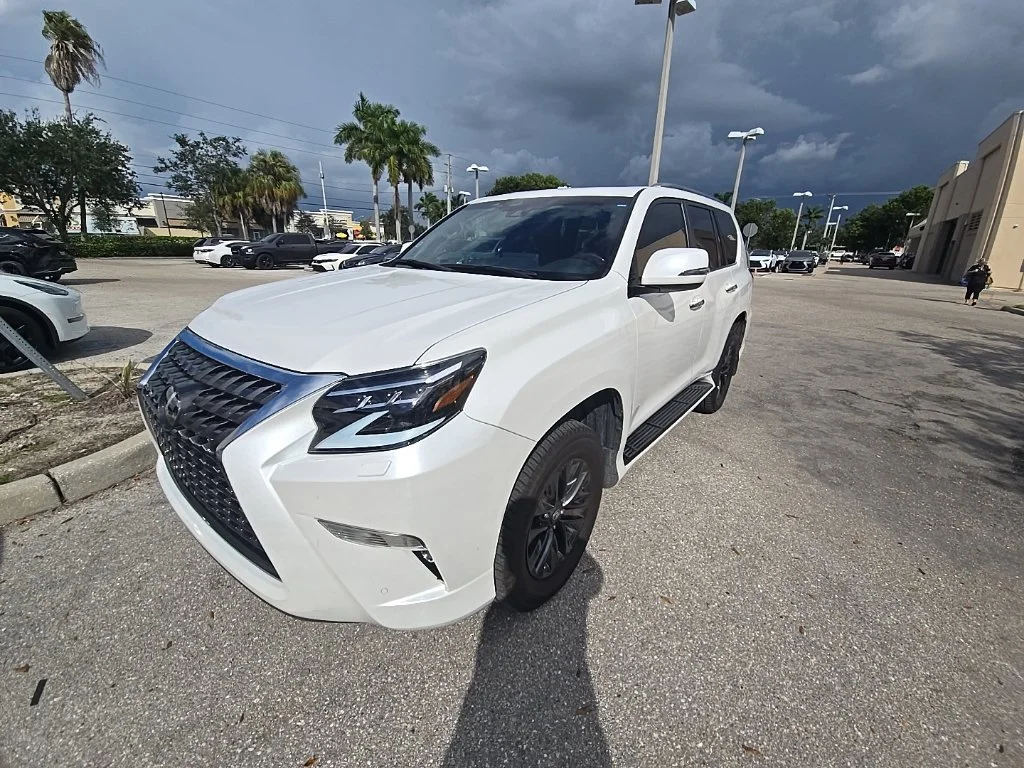Certified Used 2023 White Lexus 460 image 7
