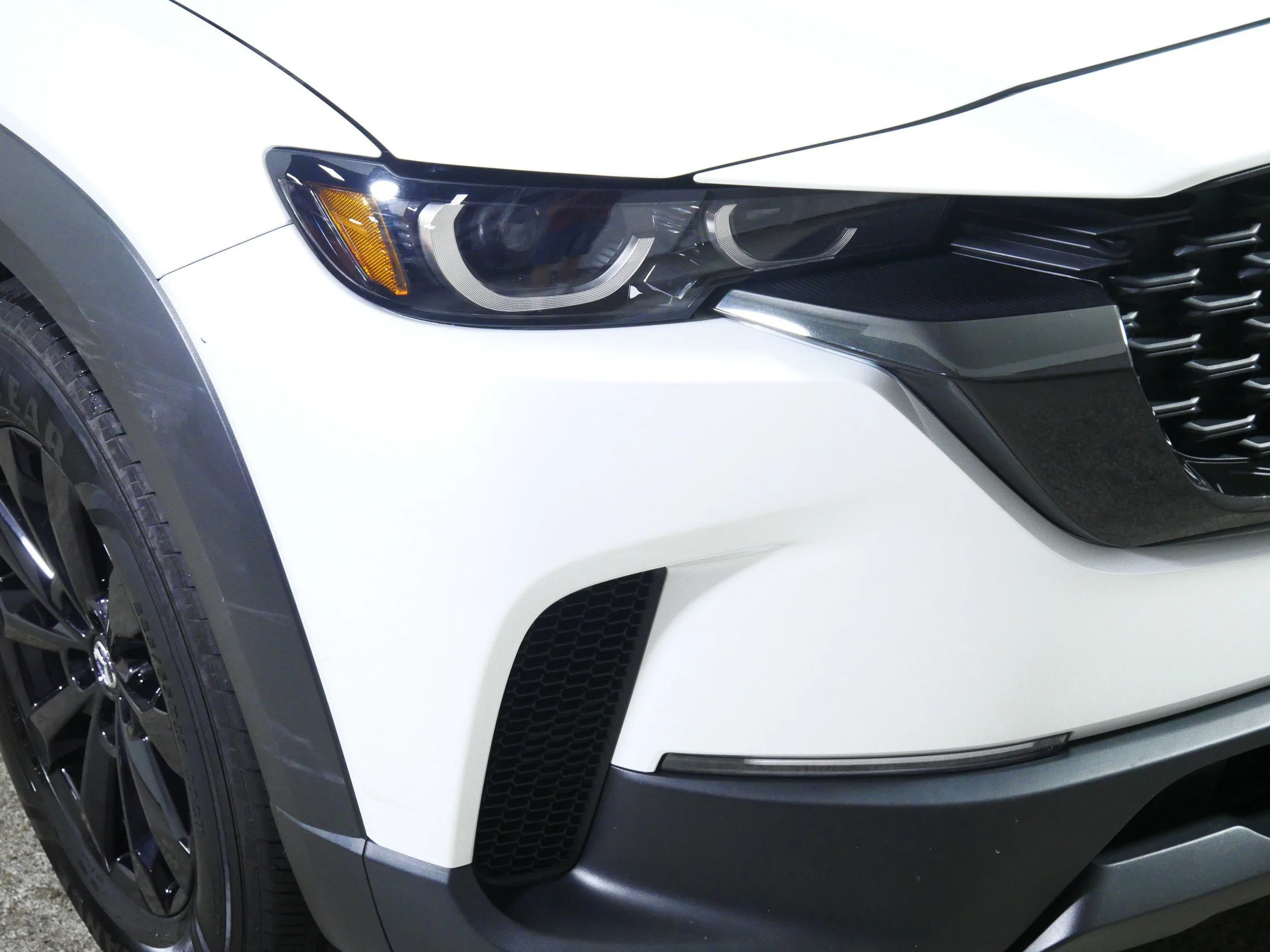 Used 2024 Wind Chill Pearl Mazda 2.5 S Preferred Package image 16