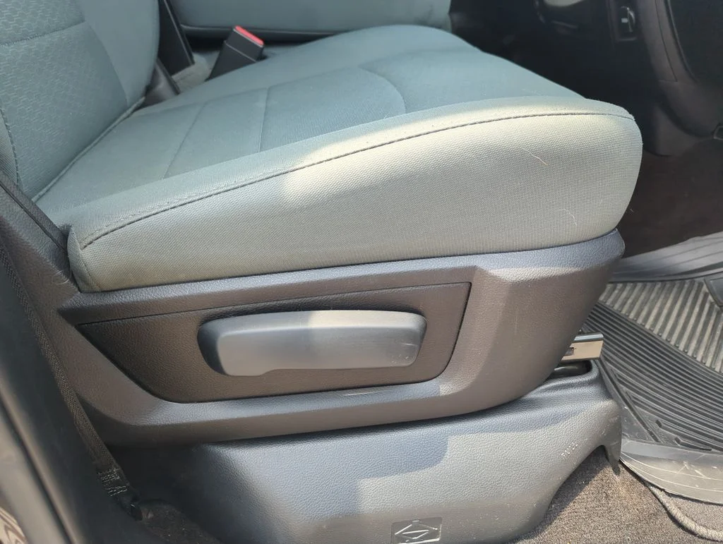 Used 2016 Gray Ram Tradesman image 35