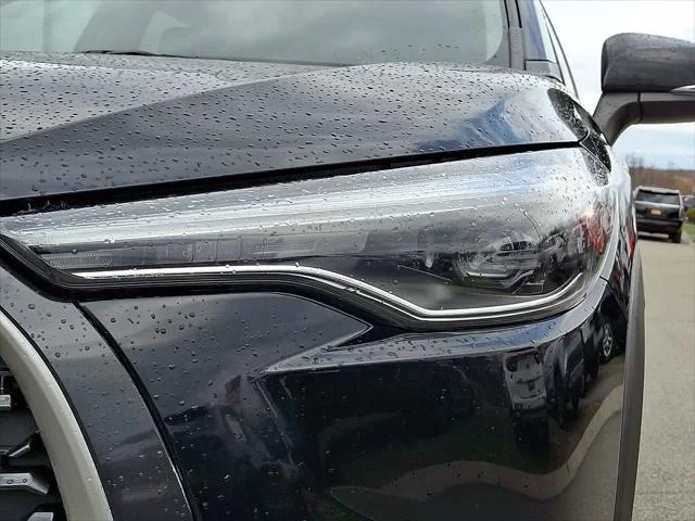 2022 Toyota Corolla Cross XLE - Photo 12