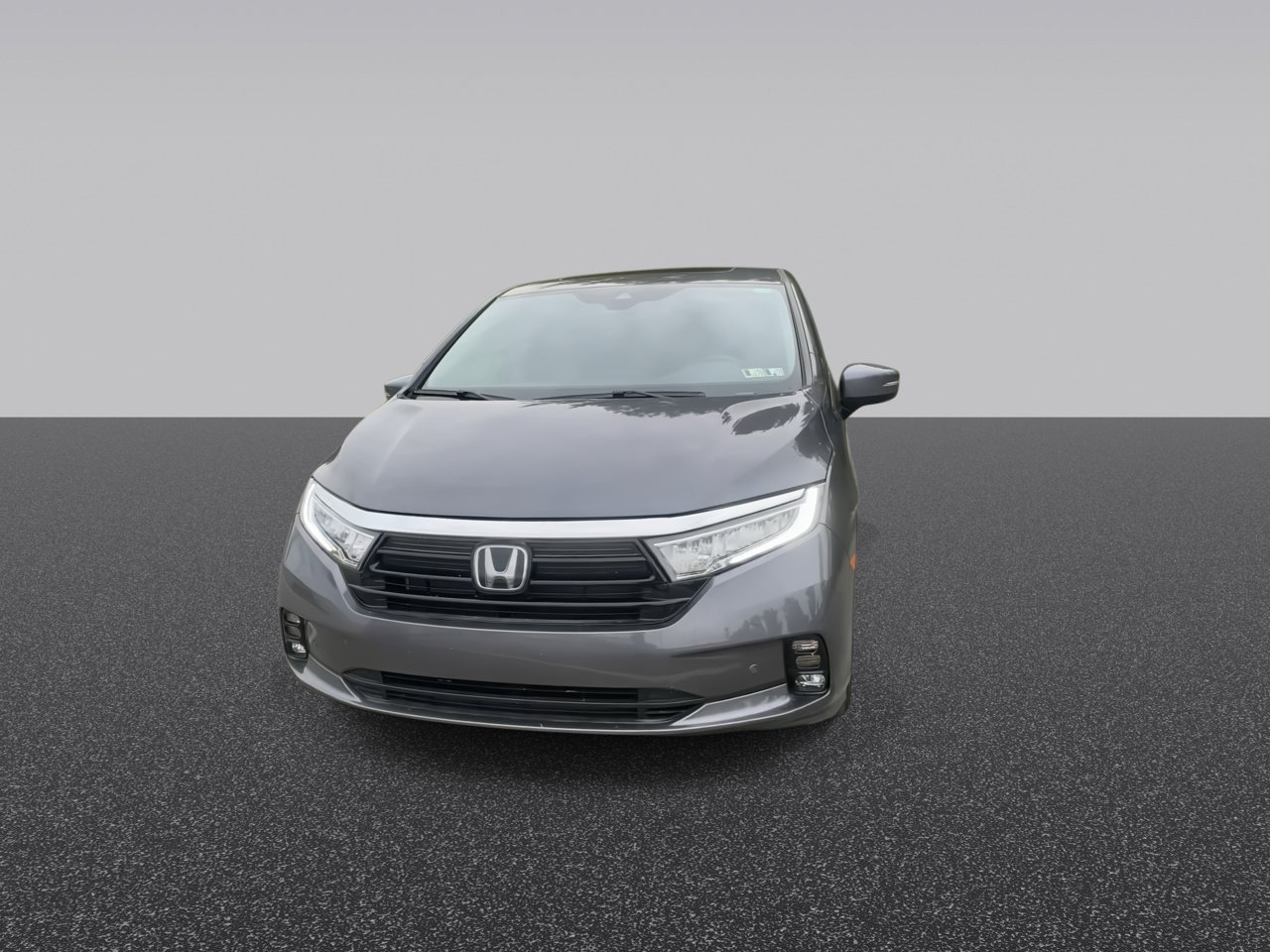 Used 2024 Modern Steel Metallic Honda Touring image 3