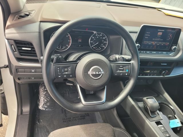 Used 2023 White Nissan SV image 30