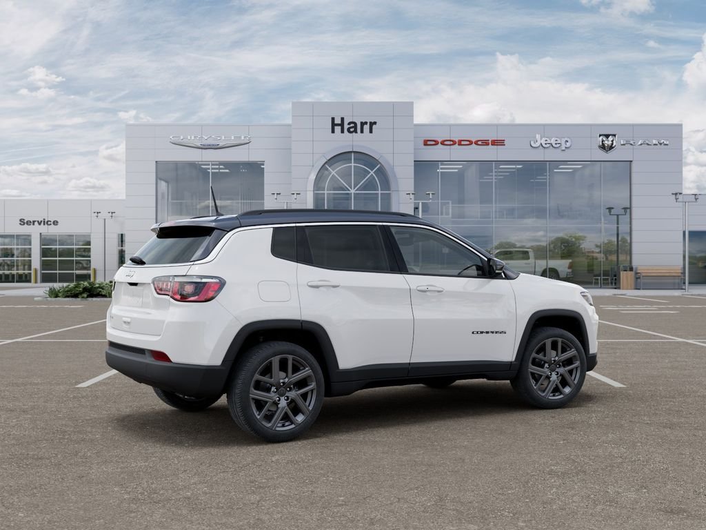 New 2026 Bright White Clear-Coat Exterior Paint Jeep Limited image 4