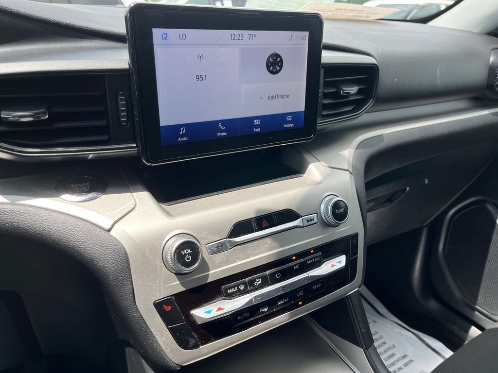 Used 2022 Gray Ford XLT image 16
