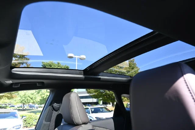 Used 2026 Green Lexus 350 Luxury image 38