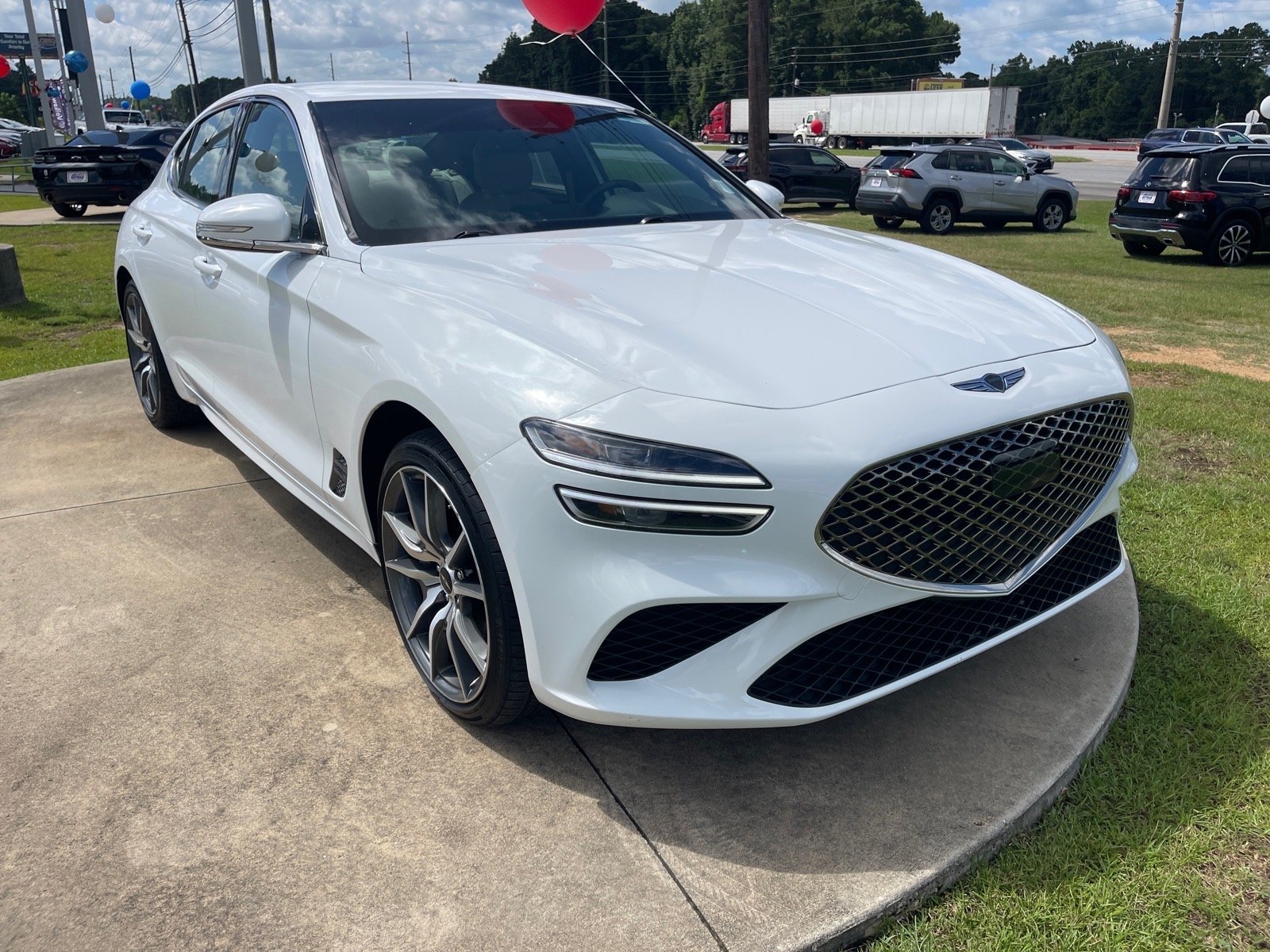 Used 2025 Alta White Genesis 2.5T Standard image 3
