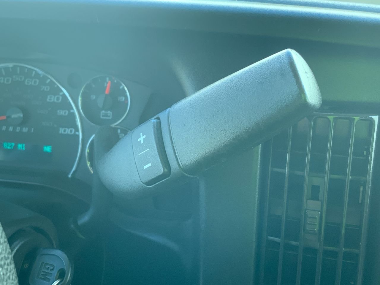 2022 Chevrolet Express Passenger LS - Photo 30