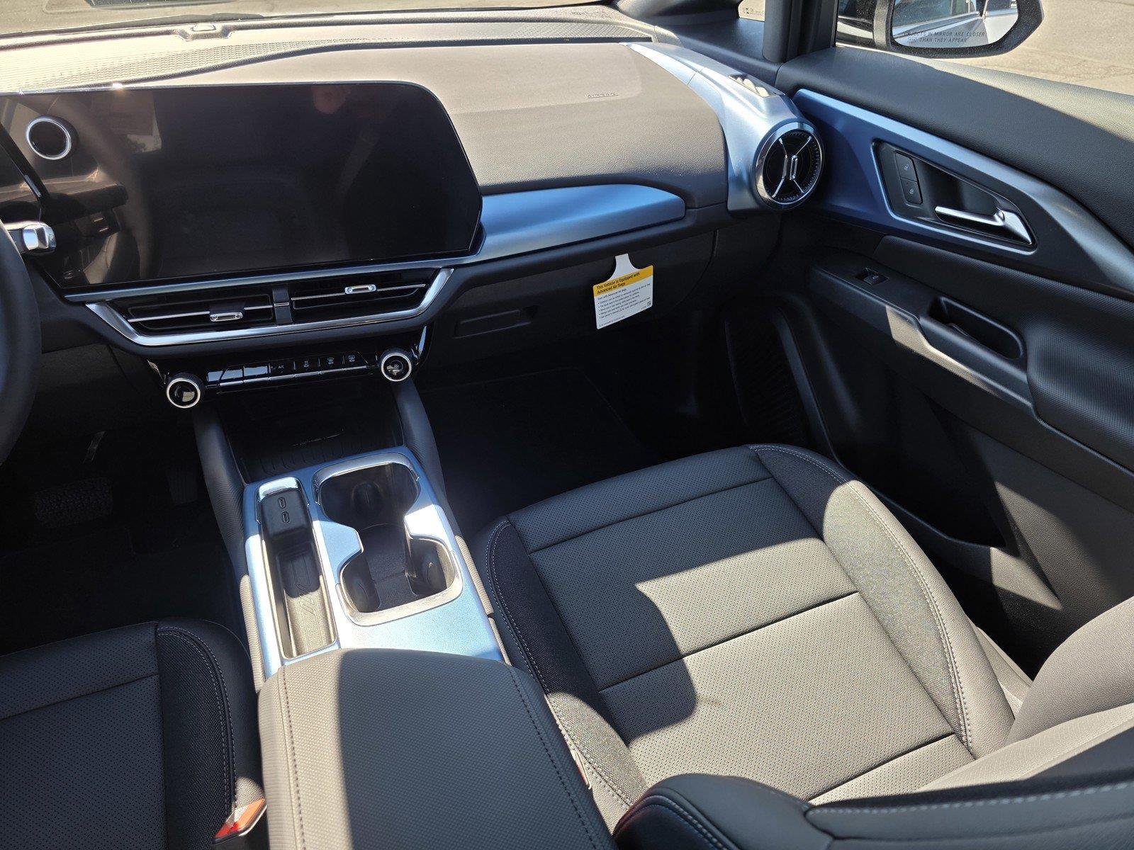 2026 Chevrolet Equinox EV 2LT - Photo 17
