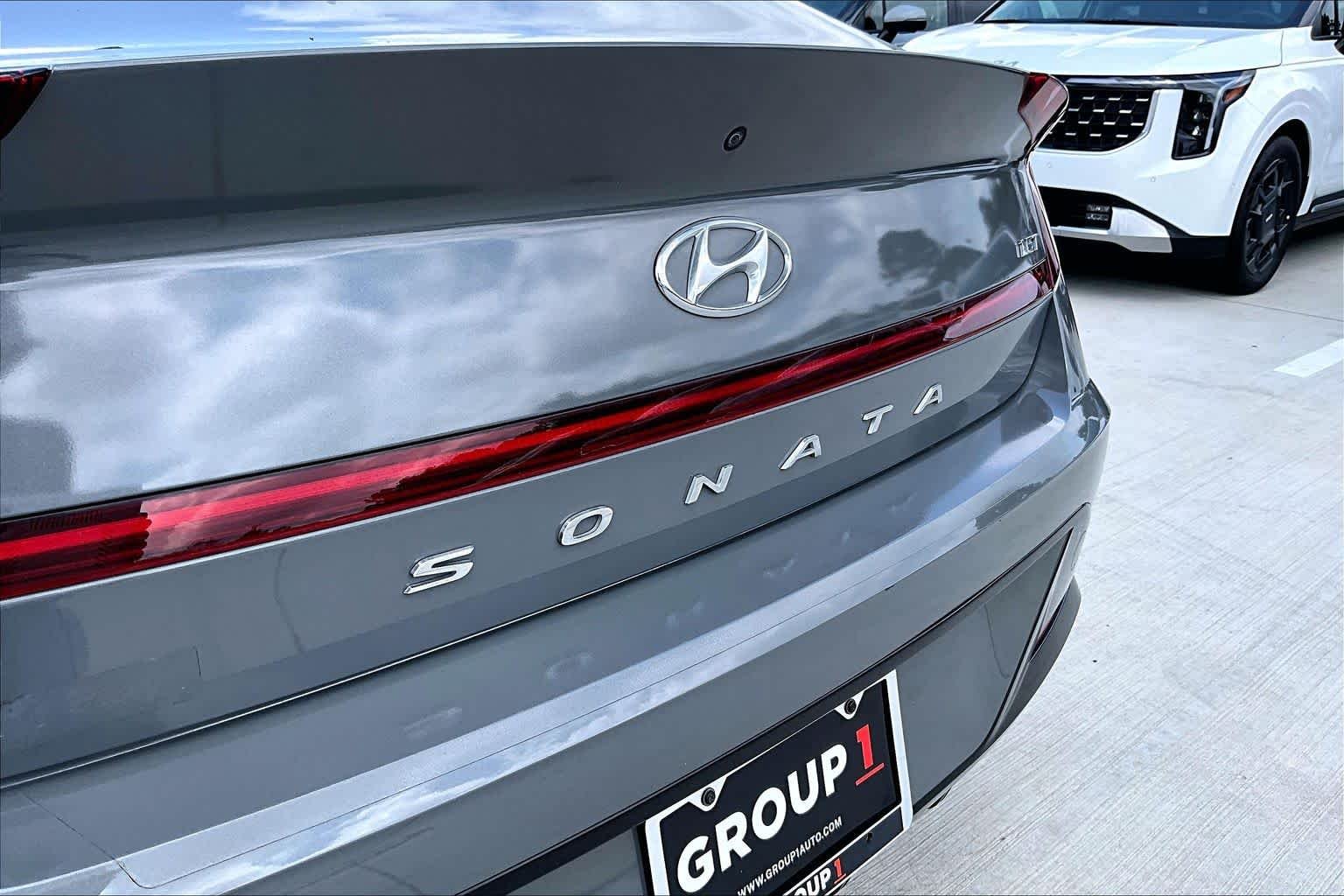 Used 2023 Hampton Gray Hyundai SEL Plus image 30