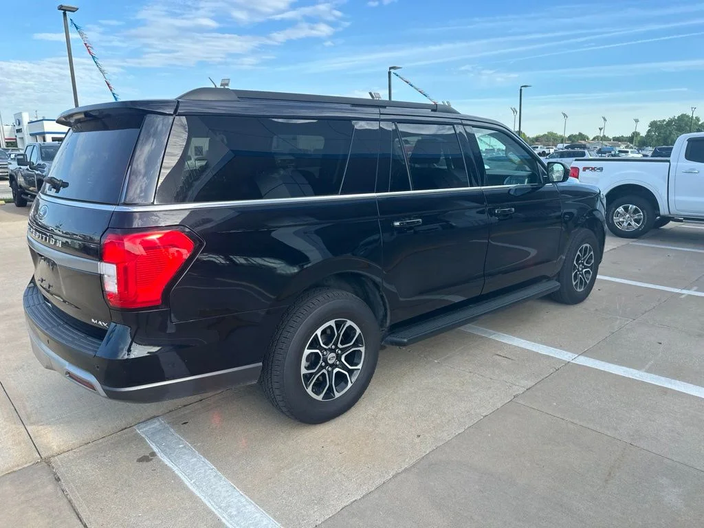 Used 2024 Black Ford XLT image 35