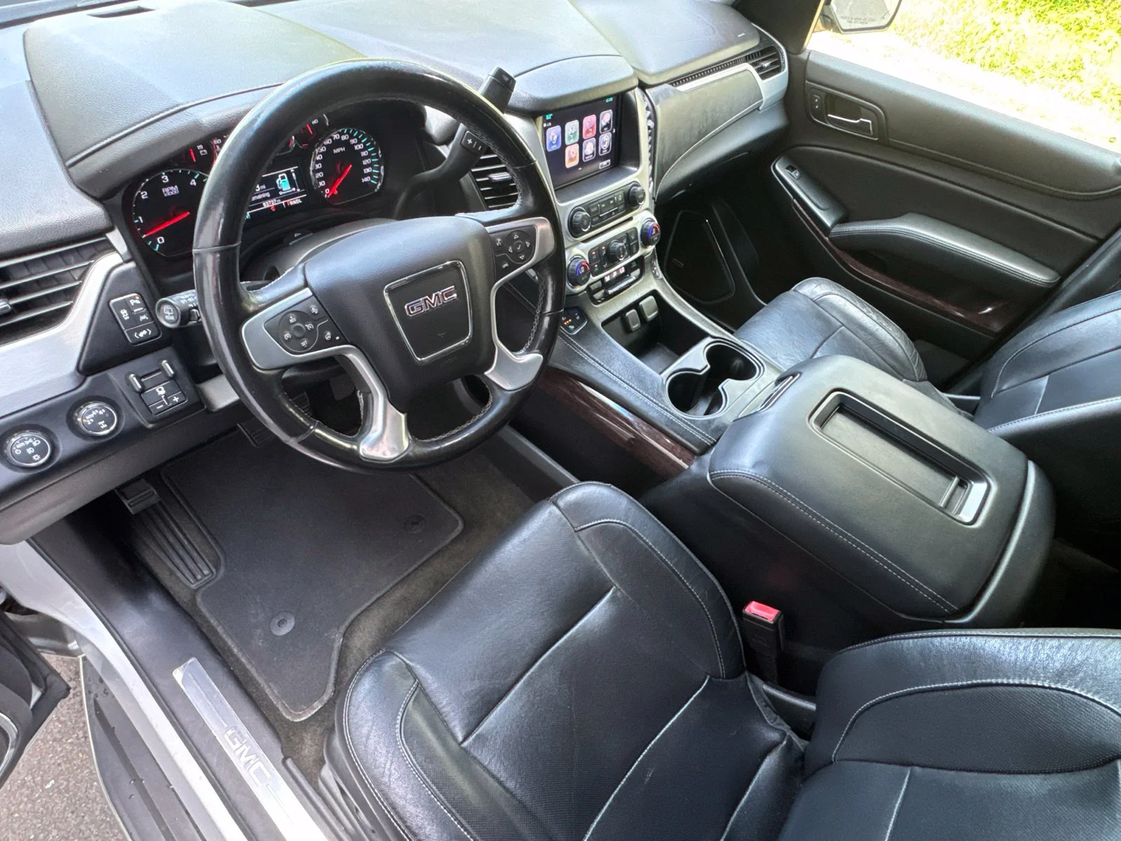 Used 2018 Quicksilver Metallic GMC SLT image 4