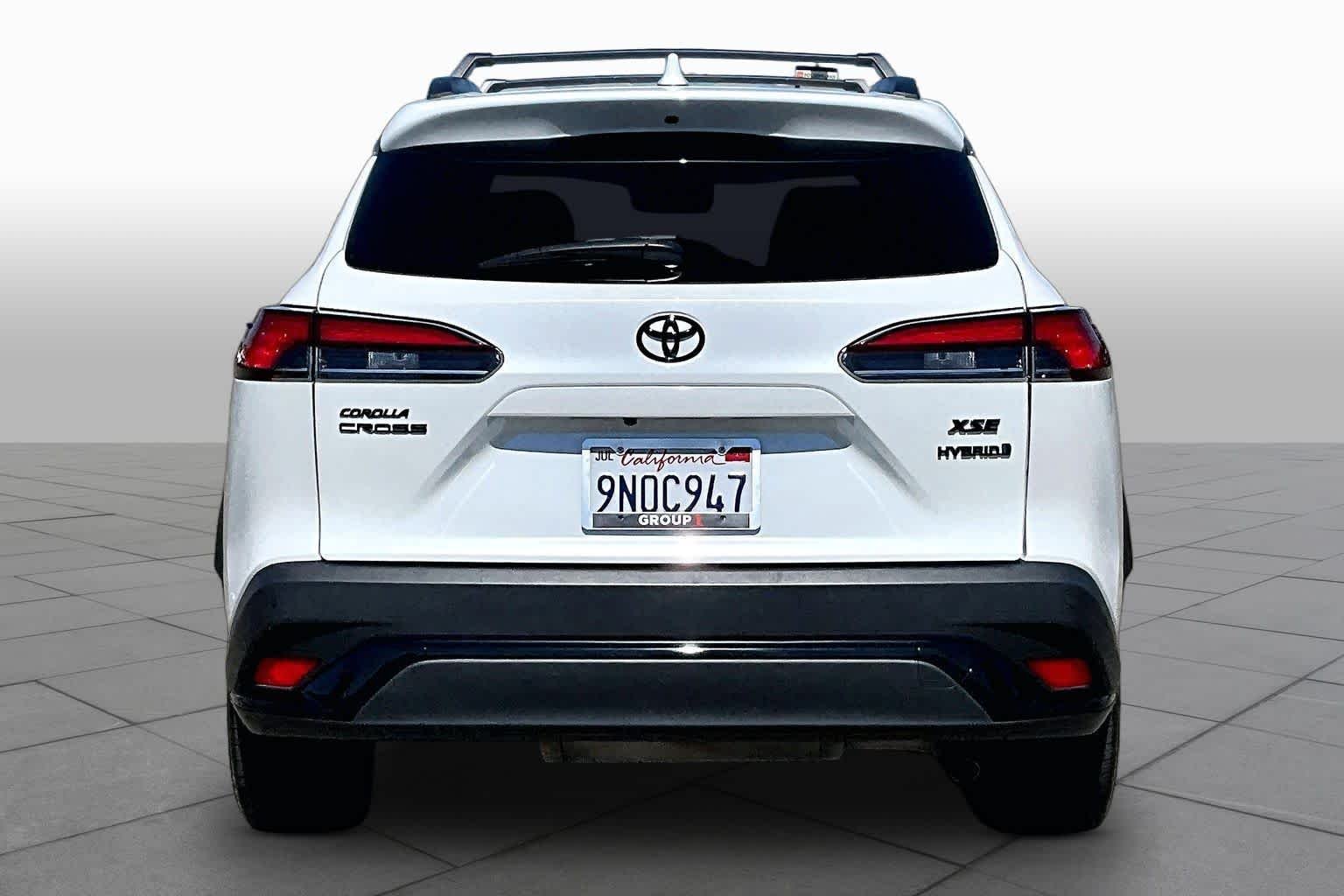 Used 2024 Wind Chill Pearl Toyota Hybrid XSE image 4