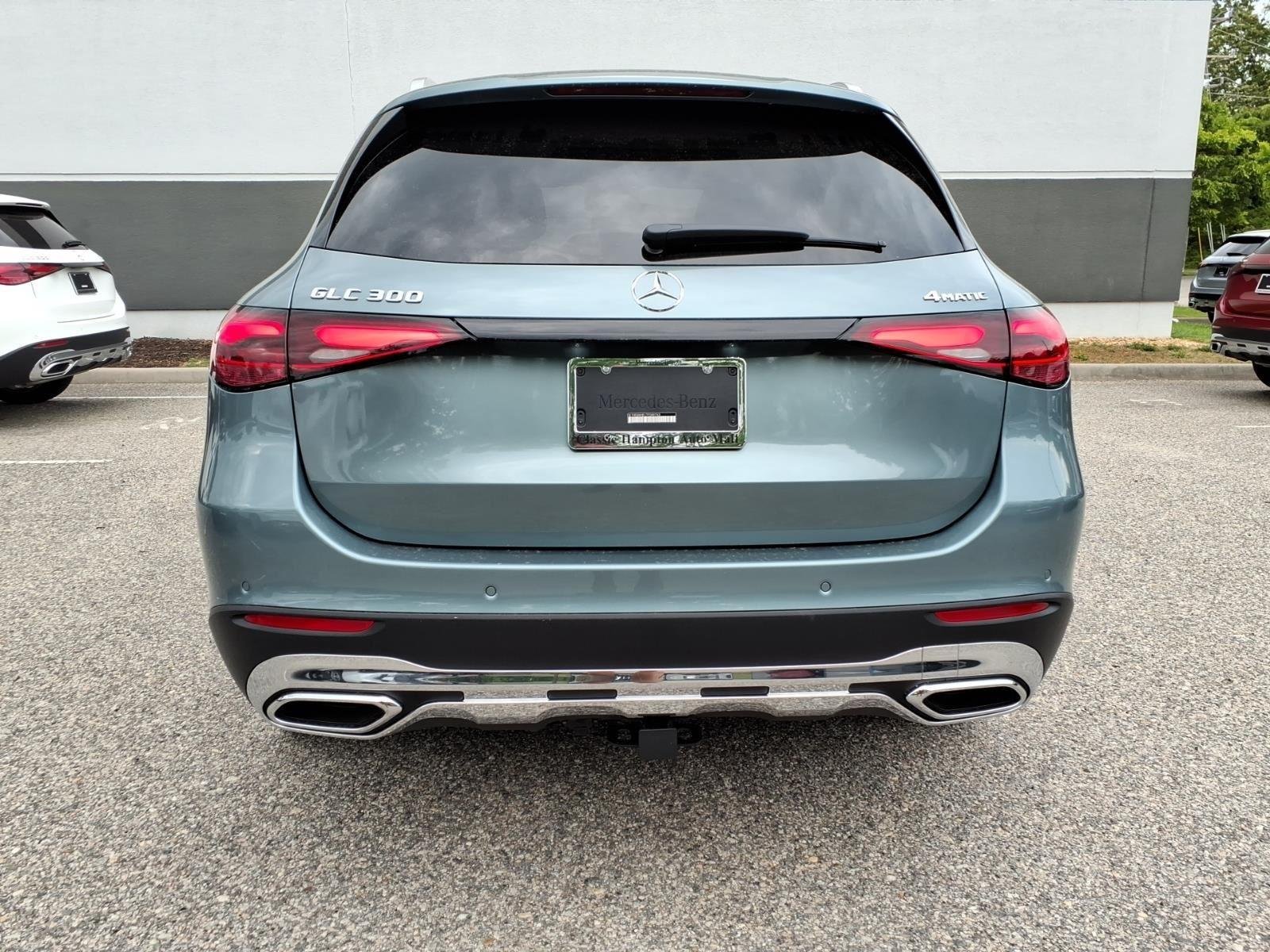 New 2026 SILVER Mercedes-Benz GLC 300 image 7