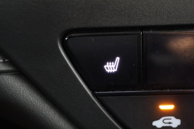 Used 2025 Blue Honda SE image 16