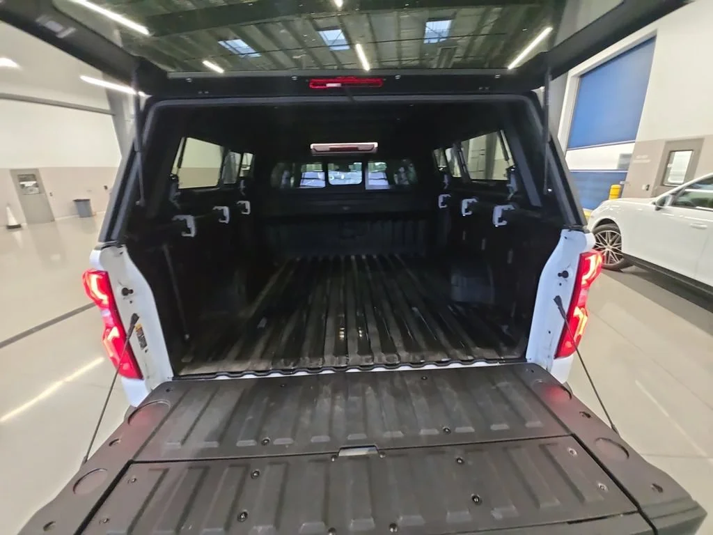 Used 2025 Summit White Chevrolet LT Trail Boss image 29