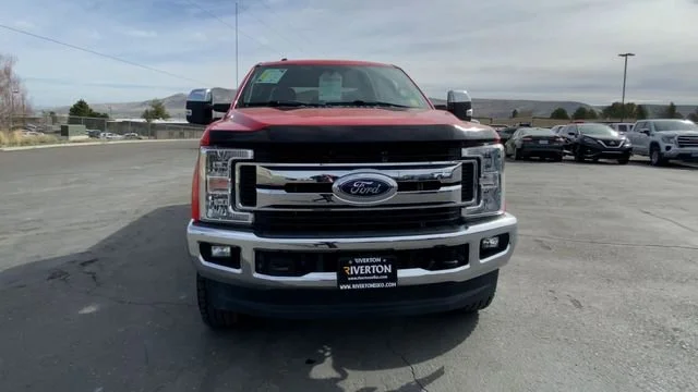 Used 2017 Race Red Ford Platinum image 3