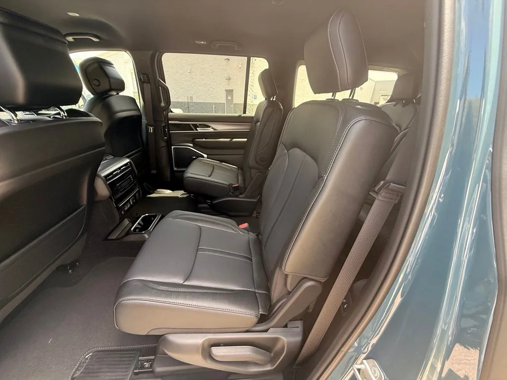 New 2026 Steel Blue Exterior Paint Jeep Limited Altitude image 26