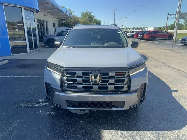 New 2026 Sonic Gray Pearl Honda TrailSport image 2