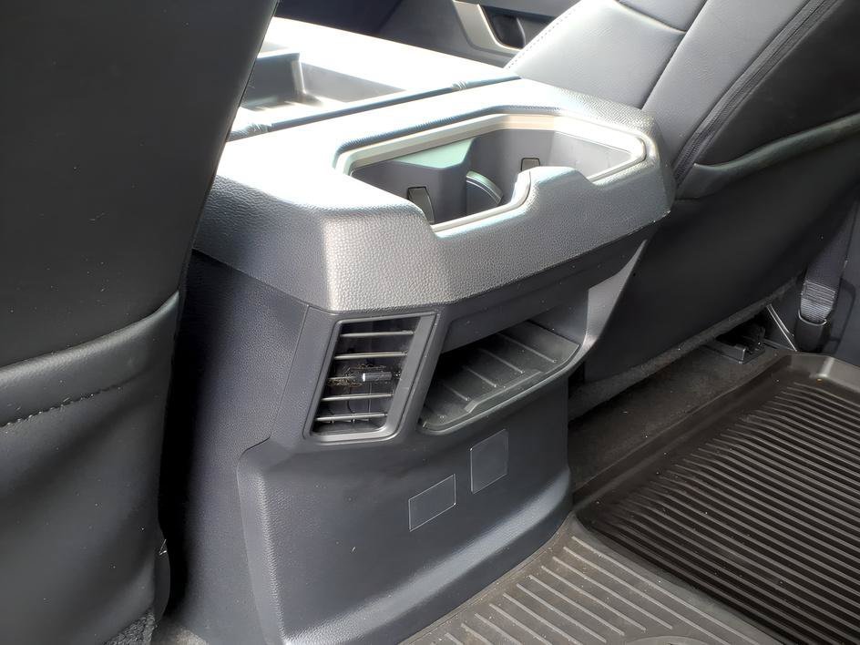 Used 2023 Ice Cap Toyota SR5 image 13
