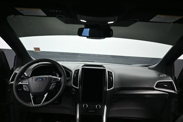 Used 2024 Gray Ford ST Line image 27