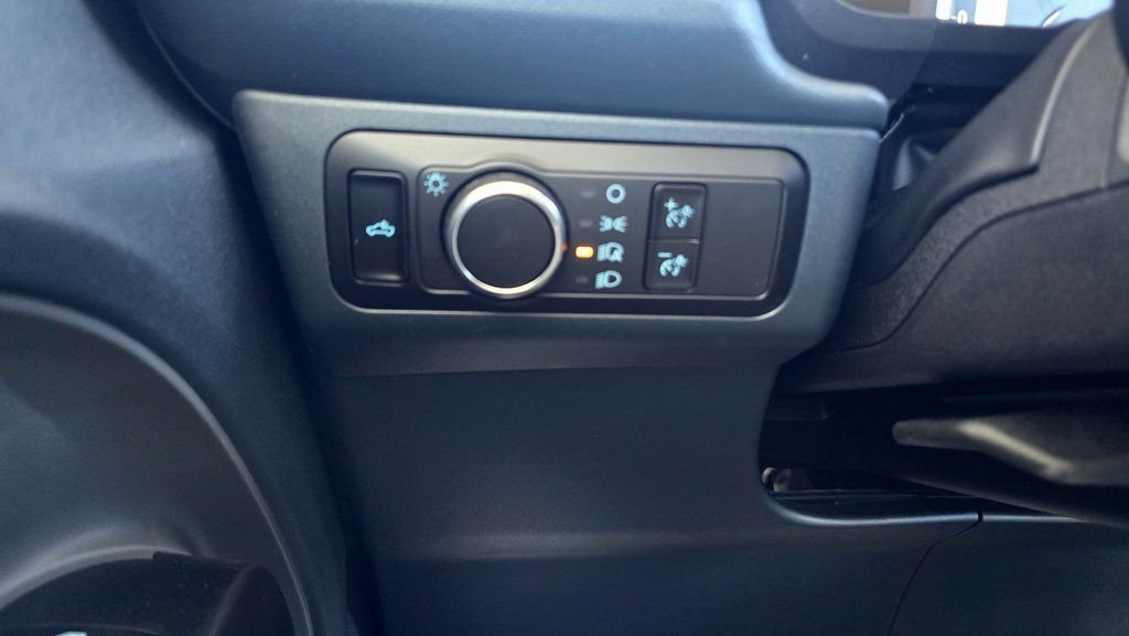 New 2025 White Ford Tremor image 15