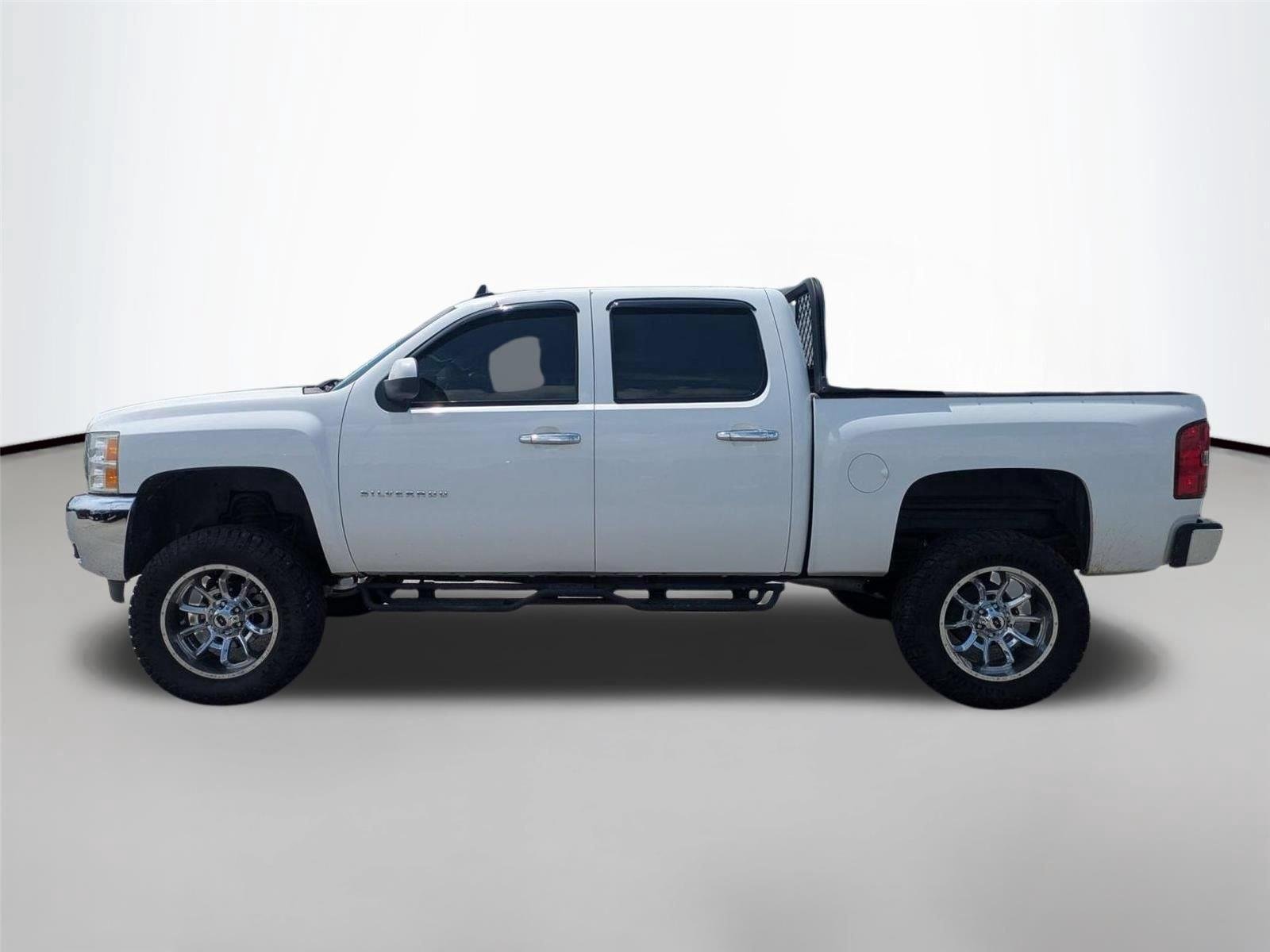 Used 2013 Summit White Chevrolet LTZ image 5