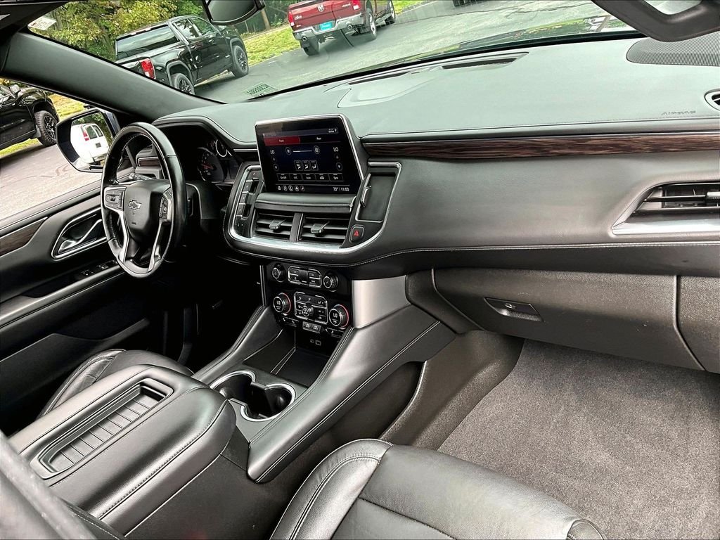 Used 2021 Gray Chevrolet Z71 image 22