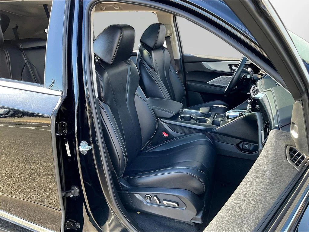 Used 2023 Black Acura Technology image 31