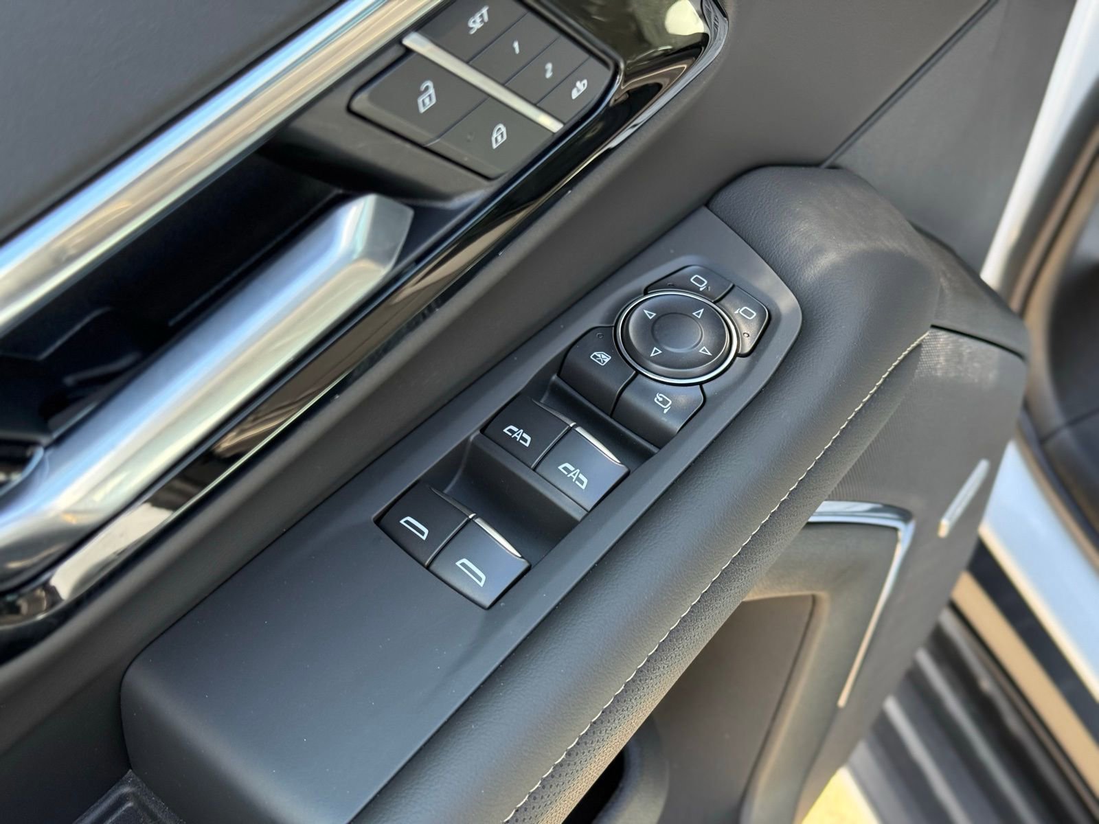 2026 Chevrolet Tahoe Premier - Photo 13