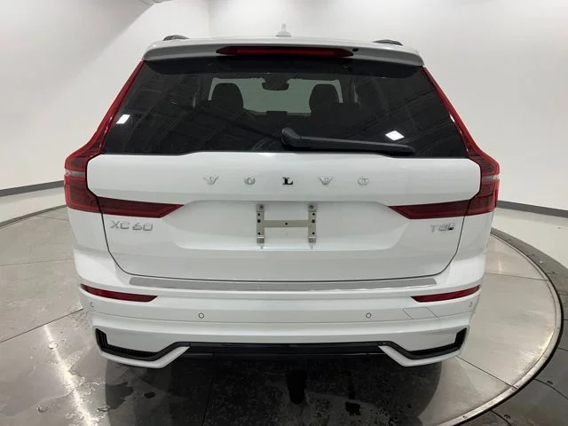 New 2026 Crystal White Volvo Ultra image 4