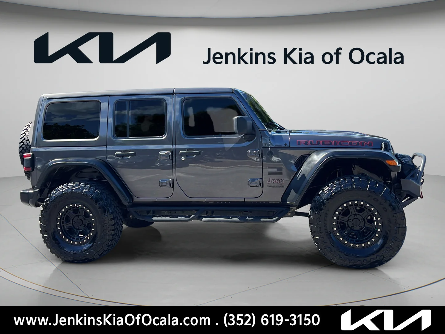 Used 2020 Granite Crystal Metallic Clearcoat Jeep Rubicon image 10