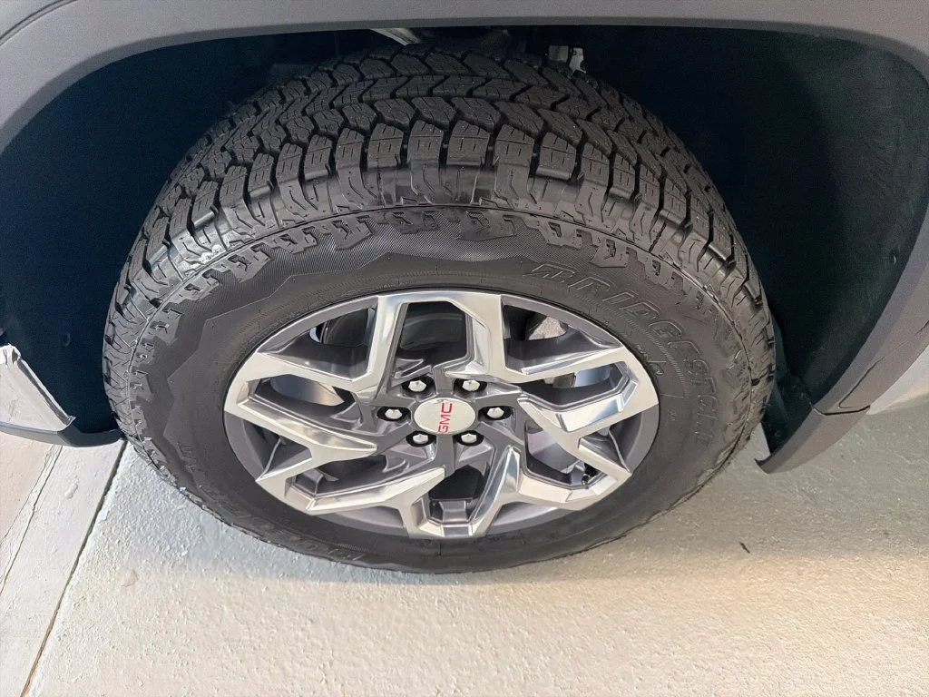 New 2026 Sterling Metallic GMC SLT image 4