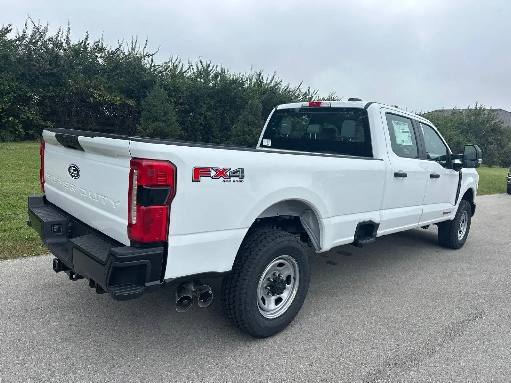 New 2027 White Ford XL image 11