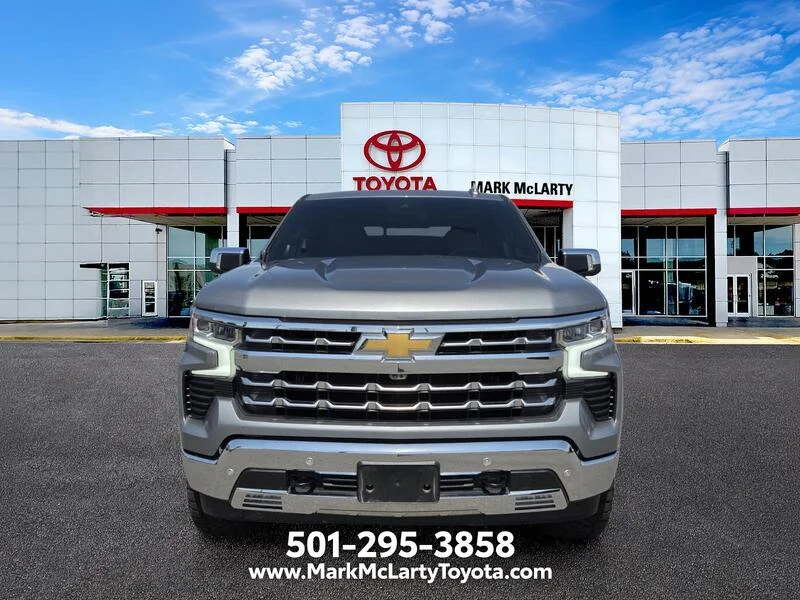 Used 2026 CYPRESS GRAY CHEVROLET 4WD CREW CAB 147" LTZ image 8