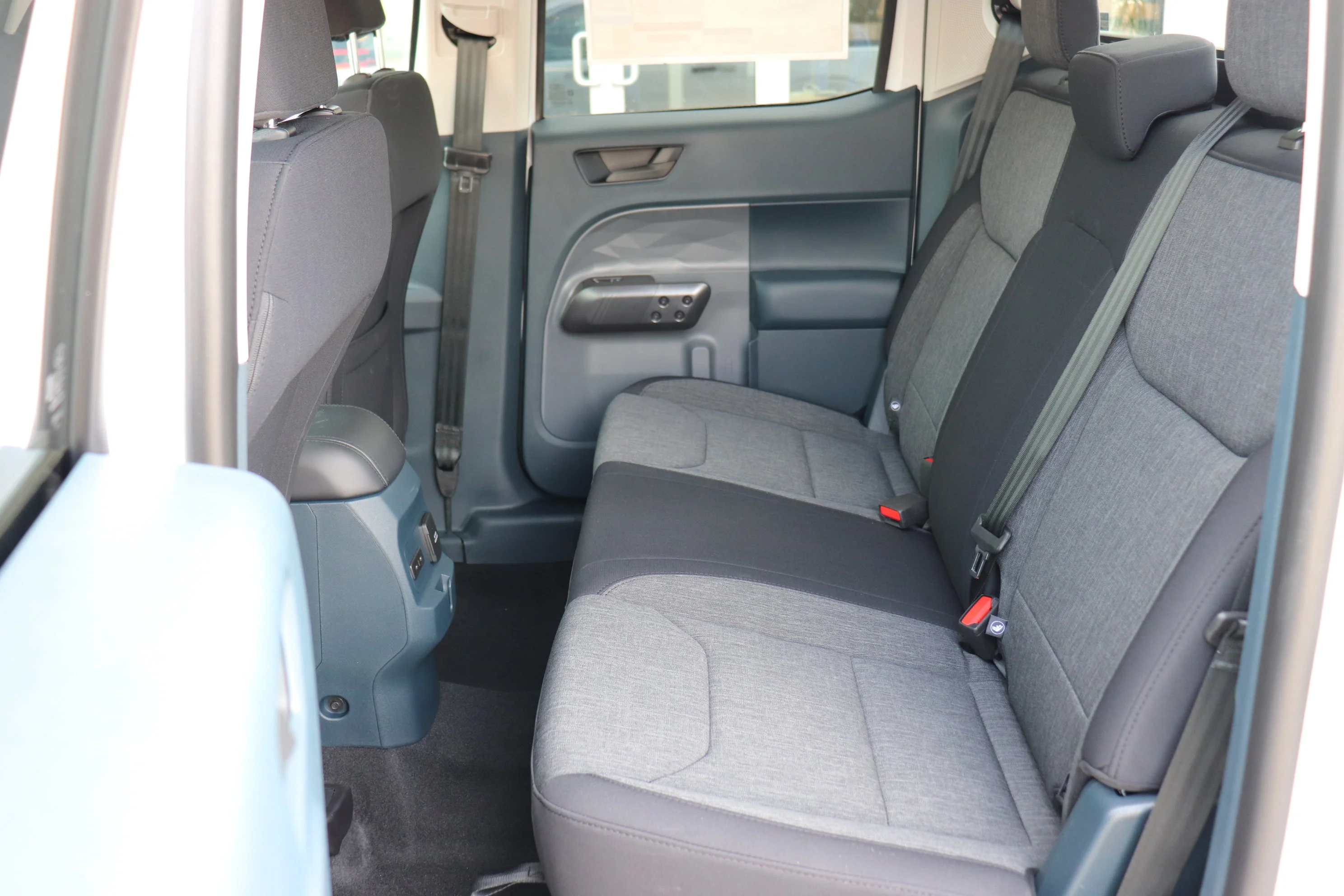 New 2026 OXFORD WHITE Ford XLT image 8